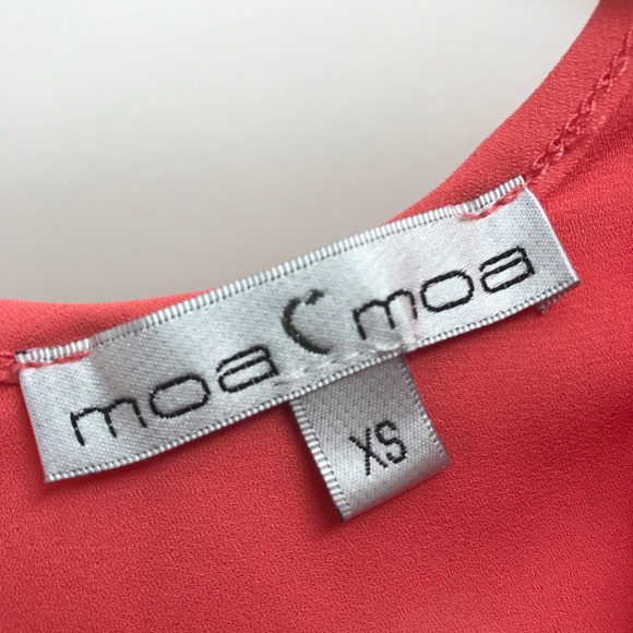 Bow Back Blouse - Picture 3 of 3